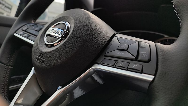 Nissan Micra 1.0 IG-T N-Design+Navi+Sitzheizung vorn+Parksensoren hinten