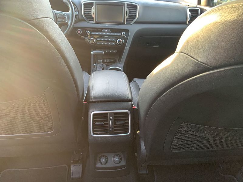 Kia Sportage 2,0 CRDI AWD Aut. Platinum+Kamera+Panoramadach+Leder+Navi