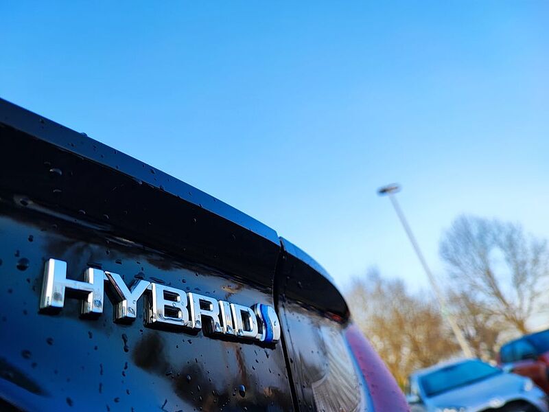 Toyota Yaris Hybrid Business Edition+Navi+Sitzheizung+Kamera